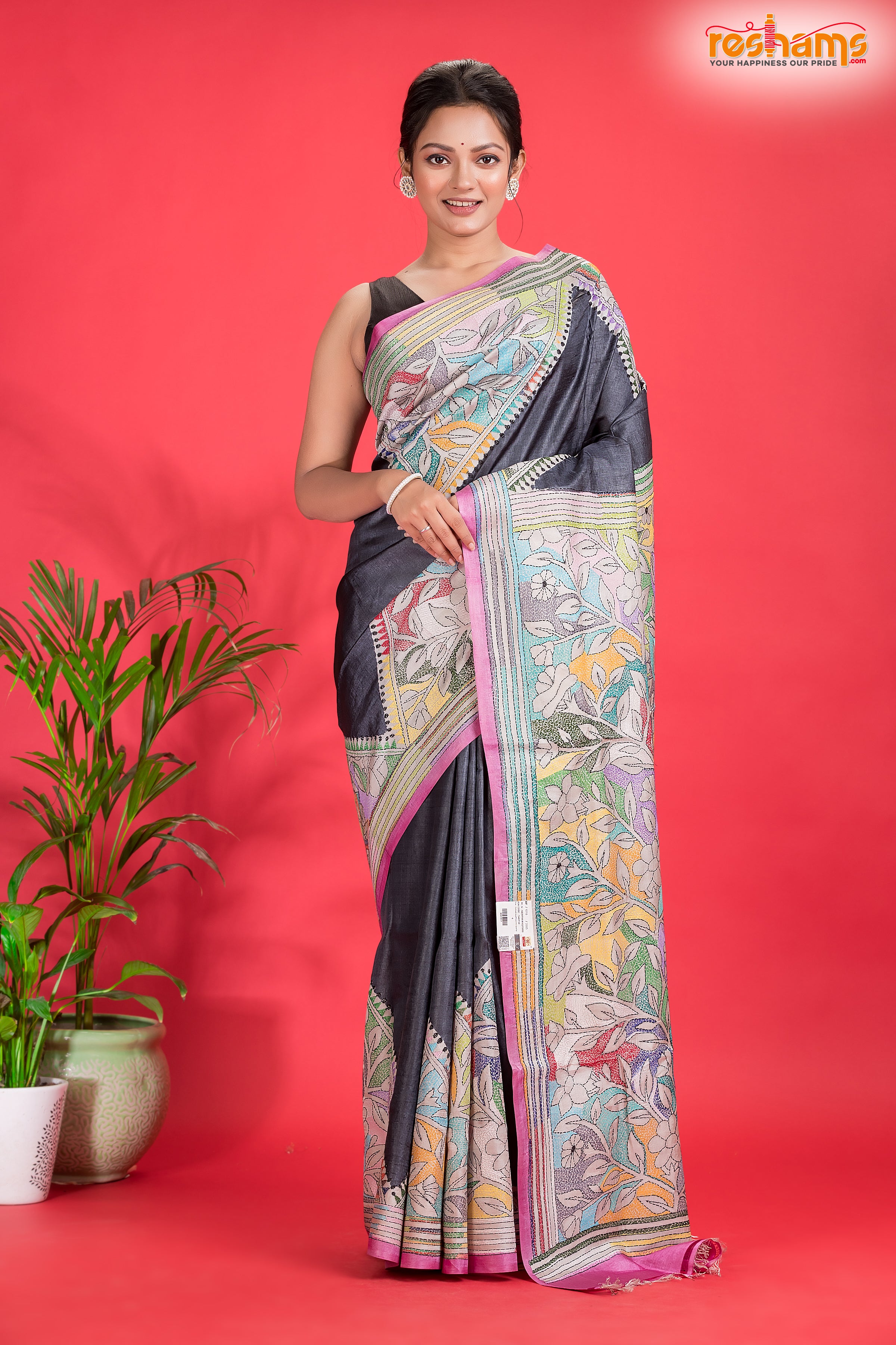 Tussar Kantha Stitch With Black White Hand Paint Flower Motif