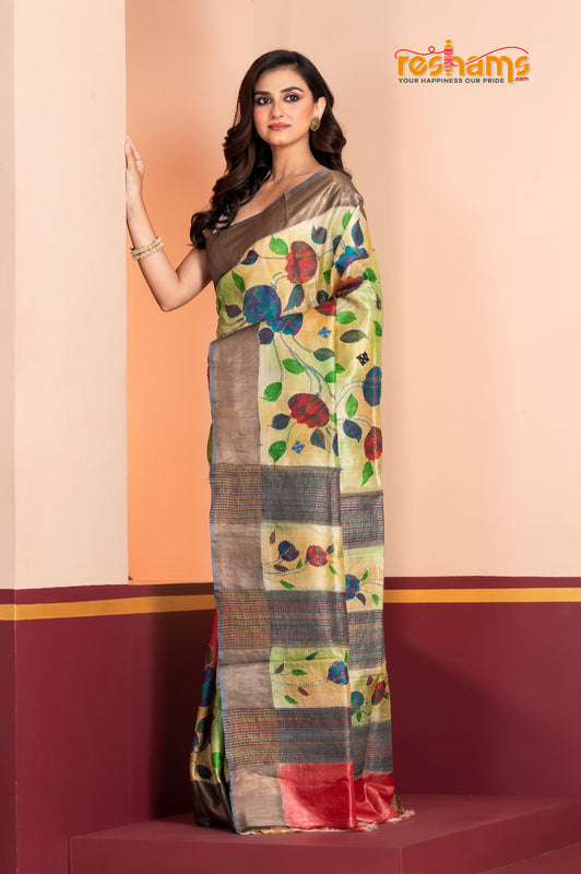 Tussar Kantha Stitch With Red Green Hand Paint Big Flower Motif
