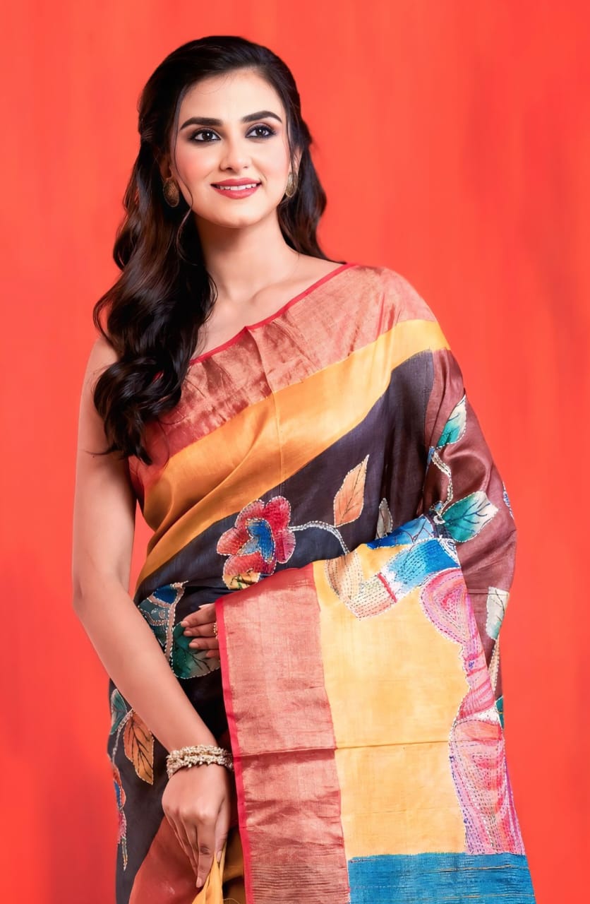 Kantha <strong>Stitch On Tussar</strong>