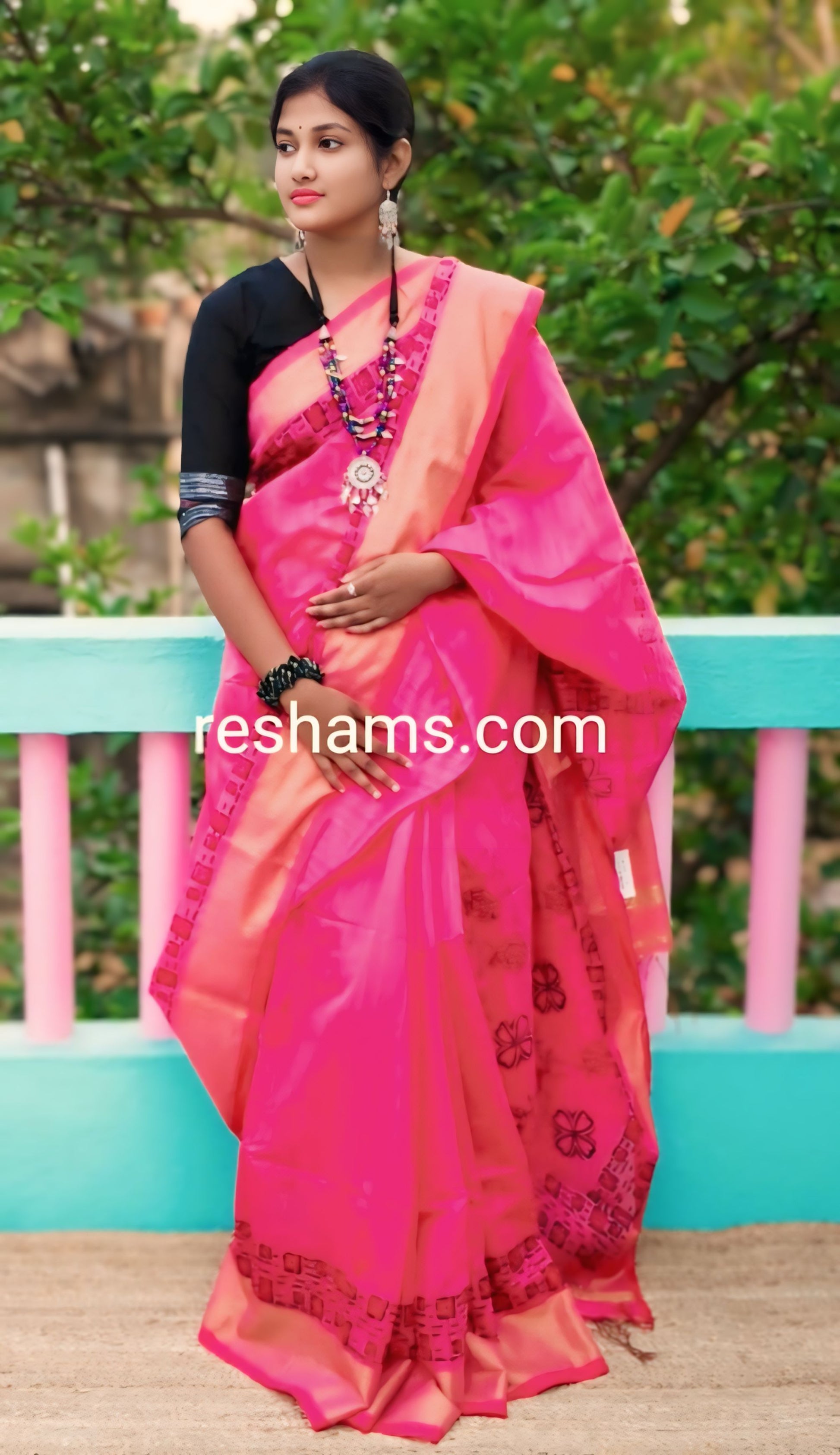 Linen Cotton Hand Paint Saree – Pinkish Red Body with Golden Zari Border